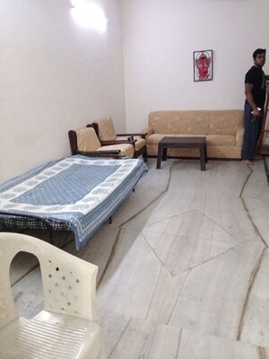 1 BHK Builder Floor For Rent in Arun Vihar