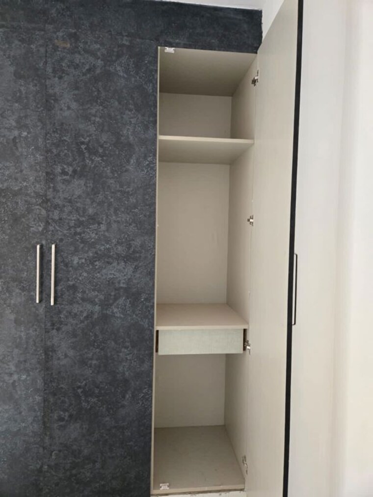 Bathroom, suman-enclave-tusyana 2.5 Bedroom 1200 Sq.Ft. Builder Floor In Tusyana Greater Noida 10269182