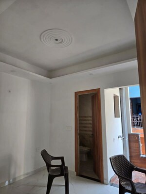 Building Lobby in 2.5 BHK Builder Floor at Suman Enclave Tusyana, Tusyana – for Sale