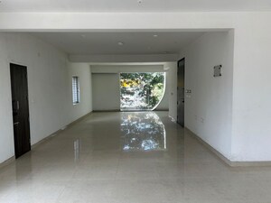   Showroom at New Thippasandra – for Sale