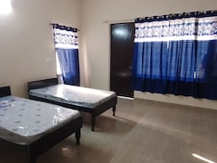 2 BHK + Pooja Room Apartment For Rent in Church View Apartments