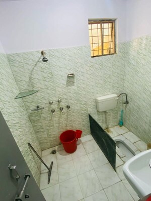 Room in  Pg at Vineet Khand – for Rent