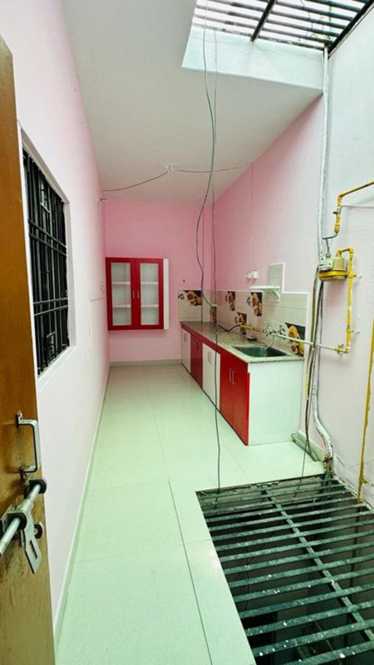 undefined, sharma-complex 2 Bedroom 1200 Sq.Ft. Independent House In Alambagh Lucknow 10269369