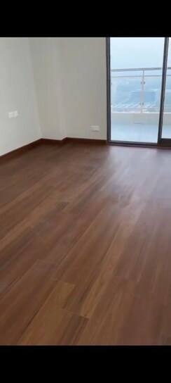 3.5 BHK + Servant Room Apartment For Rent in Amrapali Heartbeat City