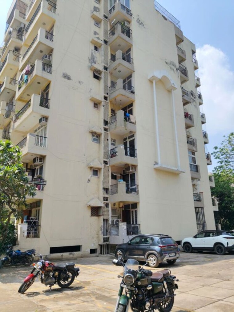 Exterior View, ardee-city-the-residency 3 Bedroom 1800 Sq.Ft. Apartment In Sector 52 Gurgaon 10269341