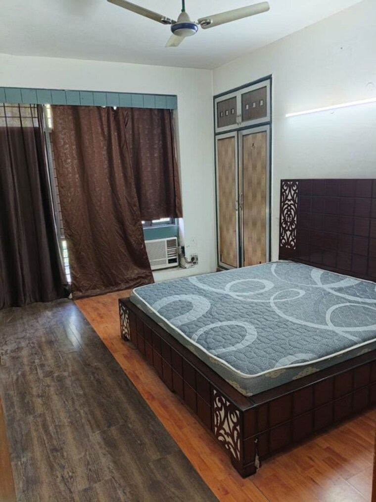 Bedroom, ardee-city-the-residency 3 Bedroom 1800 Sq.Ft. Apartment In Sector 52 Gurgaon 10269341