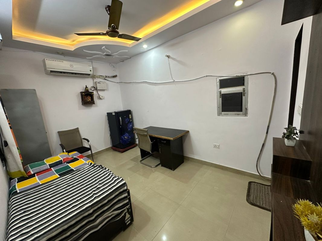 Pg For Rent in Vineet Khand