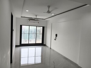 2 BHK Apartment For Rent in Vile Parle West