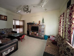Living Room in 2 BHK Apartment at Manish Nagar – for Rent