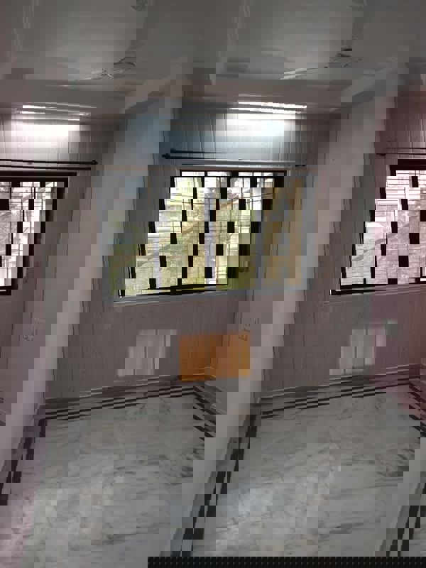 2 BHK 900 Sq.Ft. Apartment in Lake avenue CHS