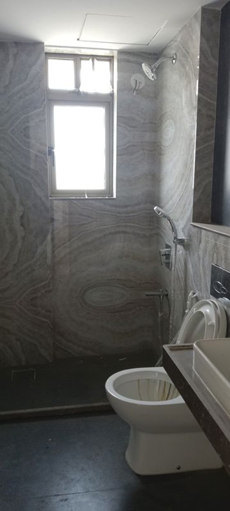 Bathroom, hubtown-jewell 2.5 Bedroom 860 Sq.Ft. Apartment In Andheri West Mumbai 10269497