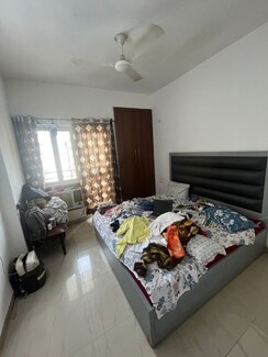 2.5 BHK + Study Room Apartment For Rent in Nimbus The Golden Palm