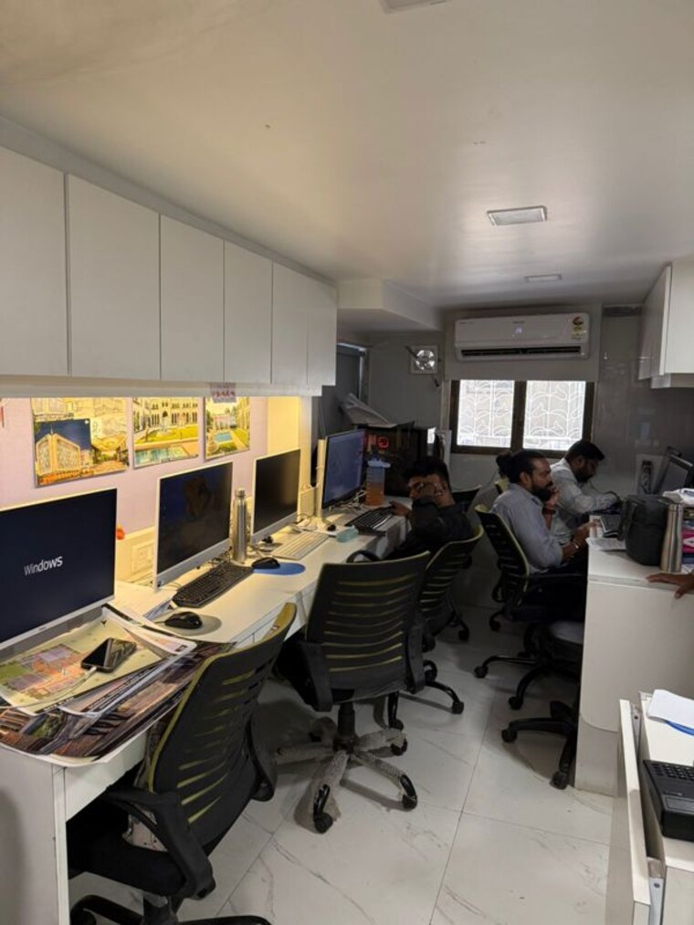 Team Area, devidas-mansion Commercial Office Space 600 Sq.Ft. In Colaba Mumbai 10269531