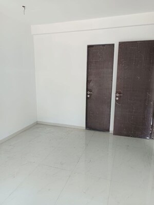 Room in 2 BHK Apartment at Alfred Splendour, Malad West – for Sale