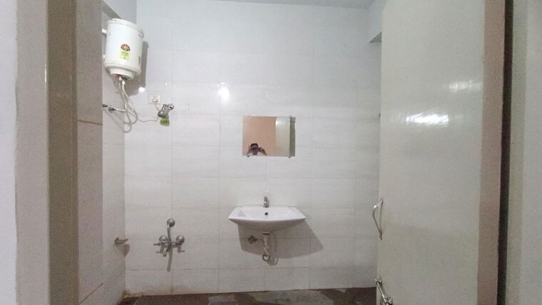 Bathroom, raysan 3 Bedroom 1528 Sq.Ft. Independent House In Raysan Gandhinagar 10269578