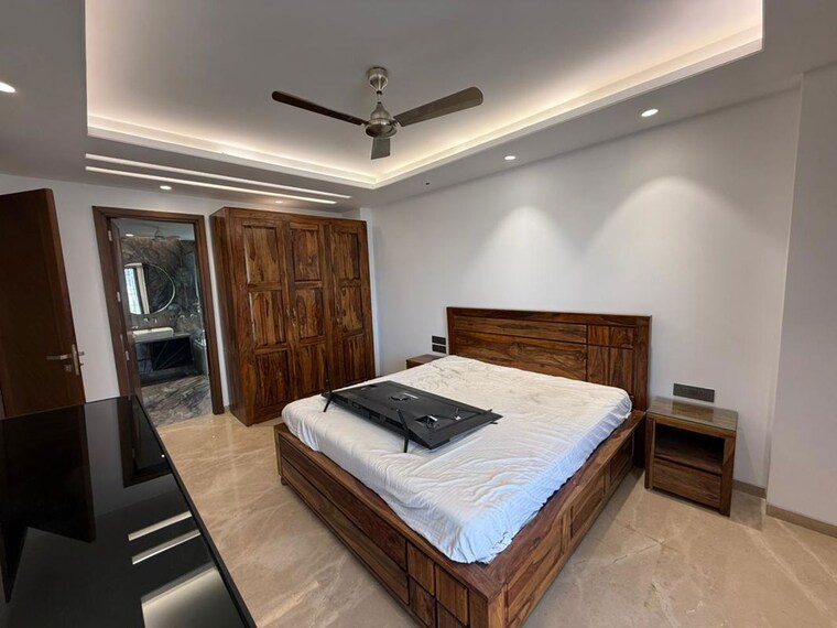 Bedroom, delhi cantonment 4 Bedroom 400 Sq.Yd. Builder Floor In Delhi Cantonment Delhi 10269605