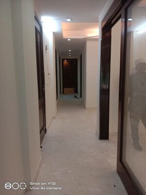 Building Lobby in 3 BHK Builder Floor at Delhi Cantonment – for Rent
