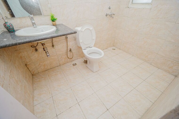 Bathroom, mapsko-royale-ville 3 Bedroom 1790 Sq.Ft. Apartment In Sector 82 Gurgaon 10269642
