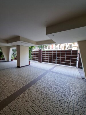 Parking in 4 BHK Builder Floor at Vasant Vihar – for Rent