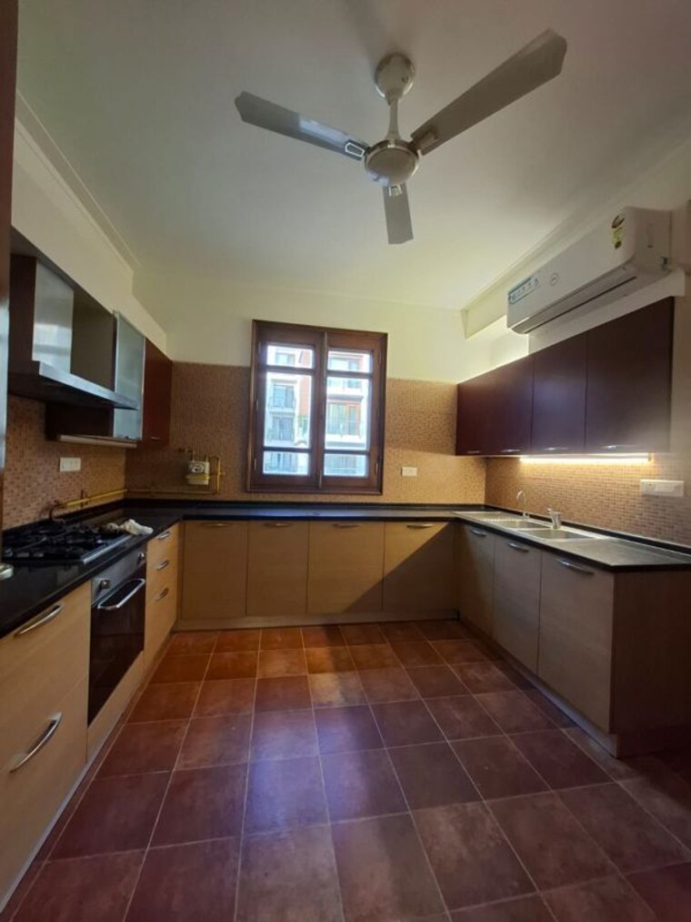 Kitchen, vasant vihar 4 Bedroom 3600 Sq.Ft. Builder Floor In Vasant Vihar Delhi 10269629