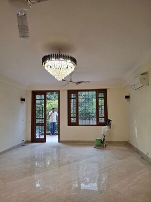 Hall in 4 BHK Builder Floor at Vasant Vihar – for Rent