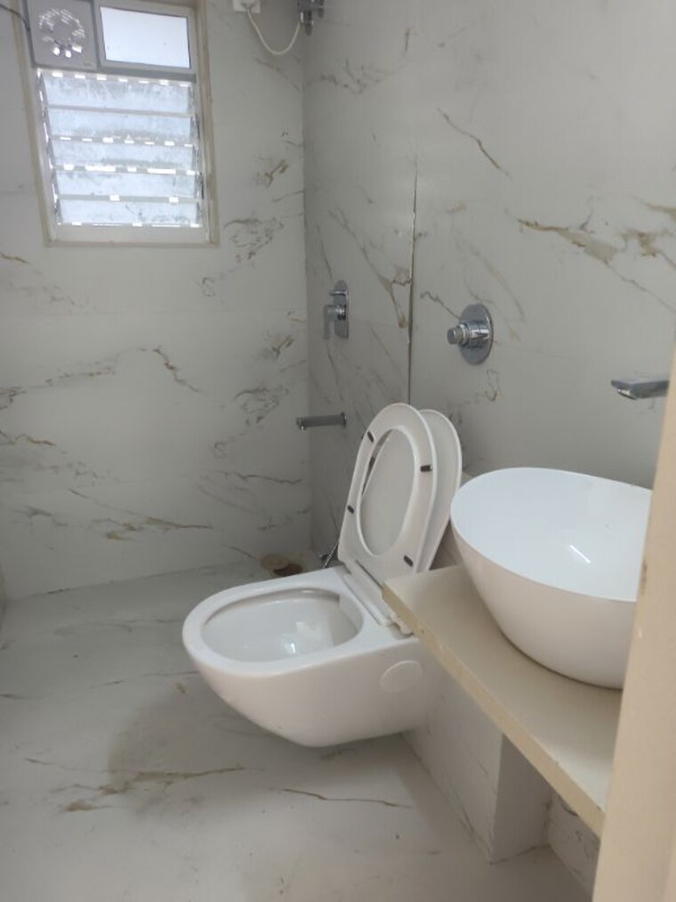 Bathroom, parekh-celeste 2 Bedroom 602 Sq.Ft. Apartment In Goregaon West Mumbai 10269661