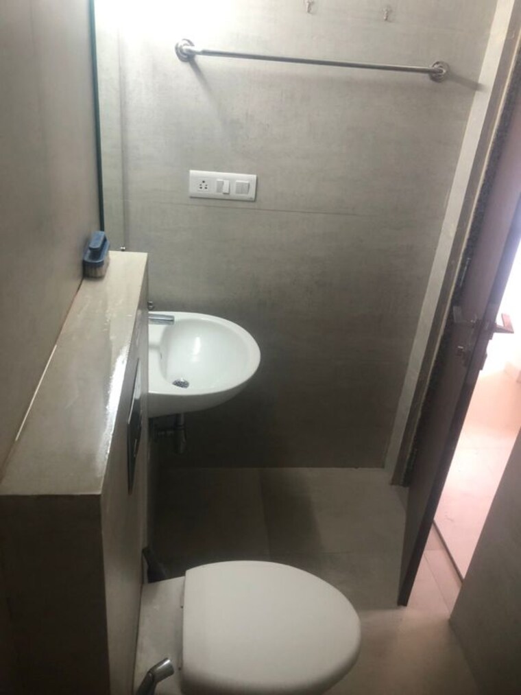 Bathroom, kanakia-spaces-zen-world 1 Bedroom 454 Sq.Ft. Apartment In Kanjurmarg East Mumbai 10269589