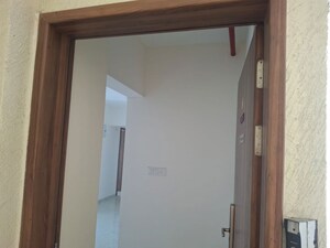 Room in 3 BHK Apartment at Kohinoor Shangrila, Pimpri – for Rent