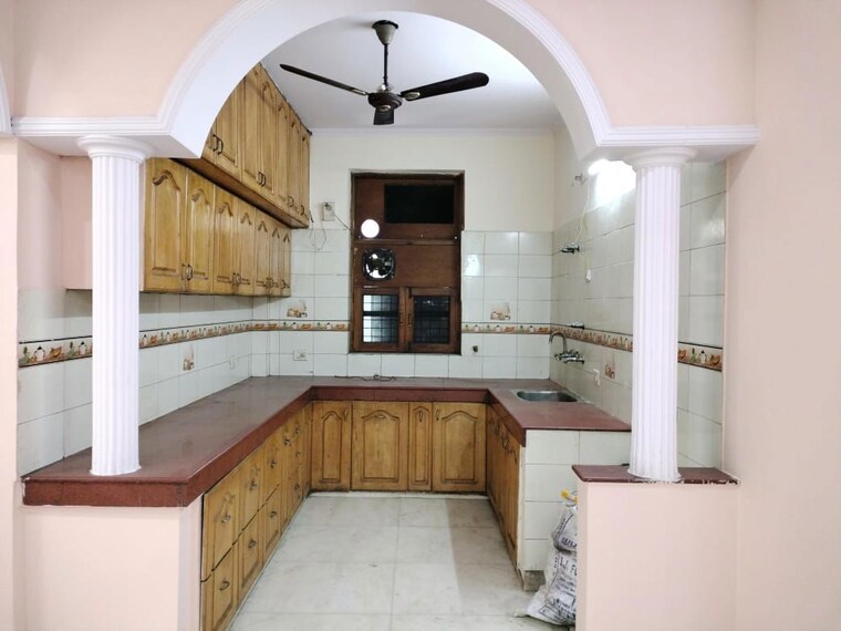 Kitchen, rajouri garden 2 Bedroom 100 Sq.Yd. Builder Floor In Rajouri Garden Delhi 10269701