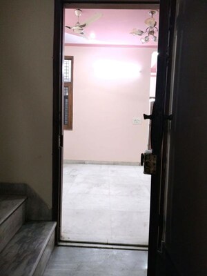 Room in 2 BHK Builder Floor at Rajouri Garden – for Rent