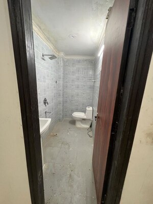 Washroom in 1 BHK Builder Floor at Saket – for Rent