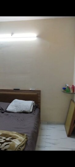 1 BHK + Extra Room Apartment For Rent in Royal Palms Garden View