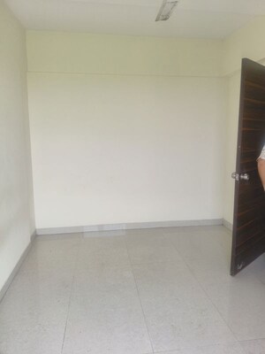 Room in 1 BHK Apartment at Sarvodaya Onyx, Kalyan West – for Rent