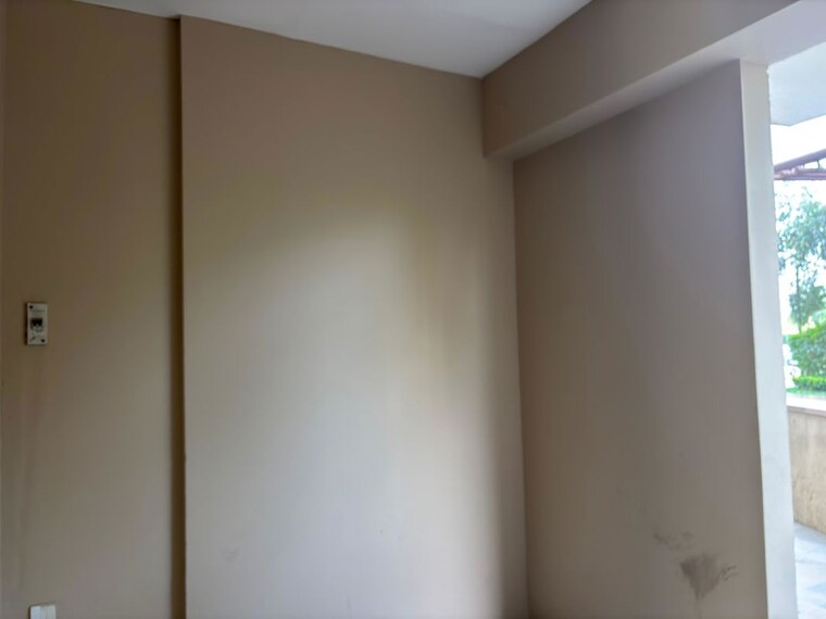 Room, dlf-the-primus Commercial Shop 103 Sq.Ft. In Sector 82a Gurgaon 10269735