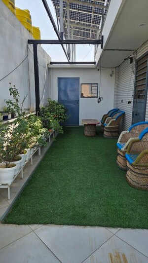 Parking in Studio Builder Floor at Sector 40 – for Rent