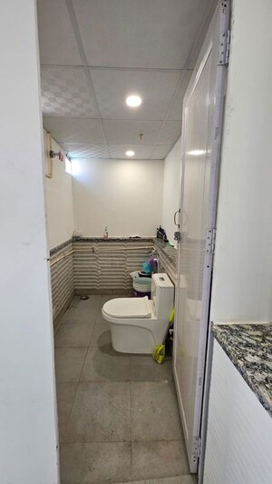 Bathroom in Studio Builder Floor at Sector 40 – for Rent