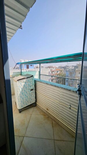 Bedroom in Studio Builder Floor at Sector 40 – for Rent