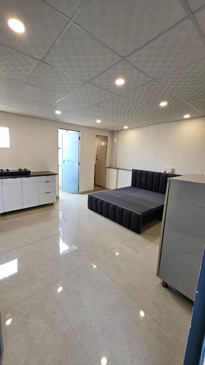 Studio Builder Floor For Rent in Sector 40