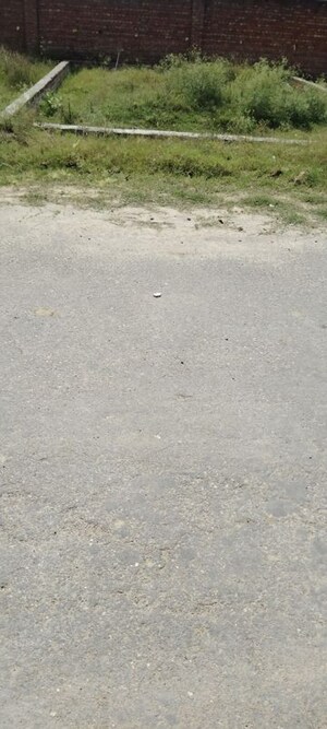  Plot For Sale in Yashoda Kunj