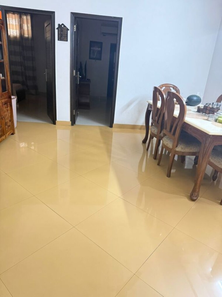Living Room, east of kailash 2 Bedroom 1800 Sq.Ft. Builder Floor In East Of Kailash Delhi 10269791