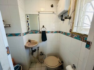 Bathroom in 2 BHK Apartment at Shivalik Apartment Prabhadevi, Prabhadevi – for Rent
