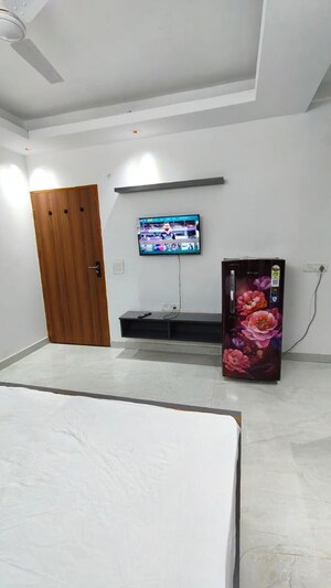 Bedroom in 1 BHK Builder Floor at Agrim Apartment, Sector 43 – for Rent