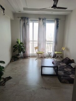 2 BHK Apartment For Rent in Siddhi Garima