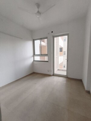 Room in 3 BHK Apartment at Sushma Grande Nxt, Lohgarh – for Rent