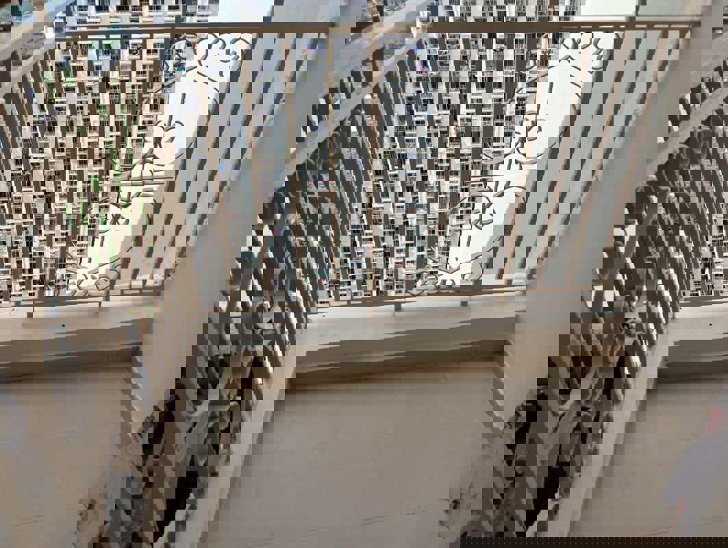 3 BHK + Pooja Room 1400 Sq.Ft. Apartment in Mahagun Mantra I