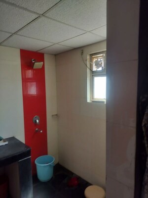 Room in 3 BHK Apartment at Spr Imperial Estate, Sector 82 – for Rent