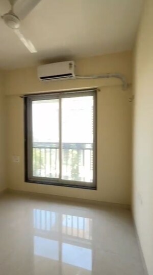 Bedroom in 2.5 BHK Apartment at Sidhivinayak Flora, Chembur – for Rent