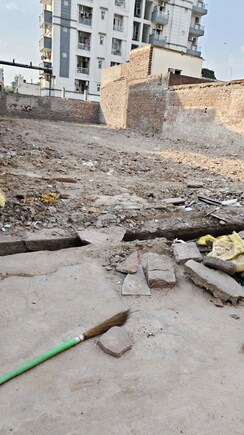 Plot For Sale in Nehru Nagar II