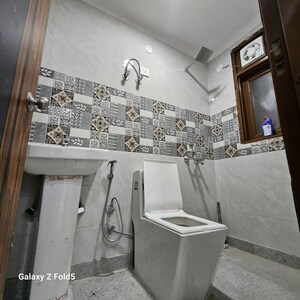 Balcony in 1 BHK Builder Floor at Saket – for Rent