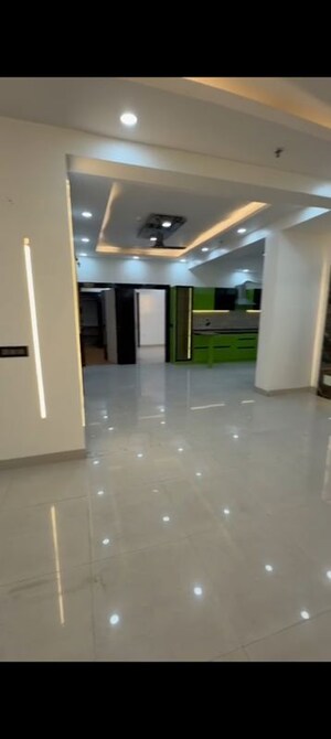 Room in 4 BHK Builder Floor at Apex The Florus, Vasundhara Sector 16 – for Sale